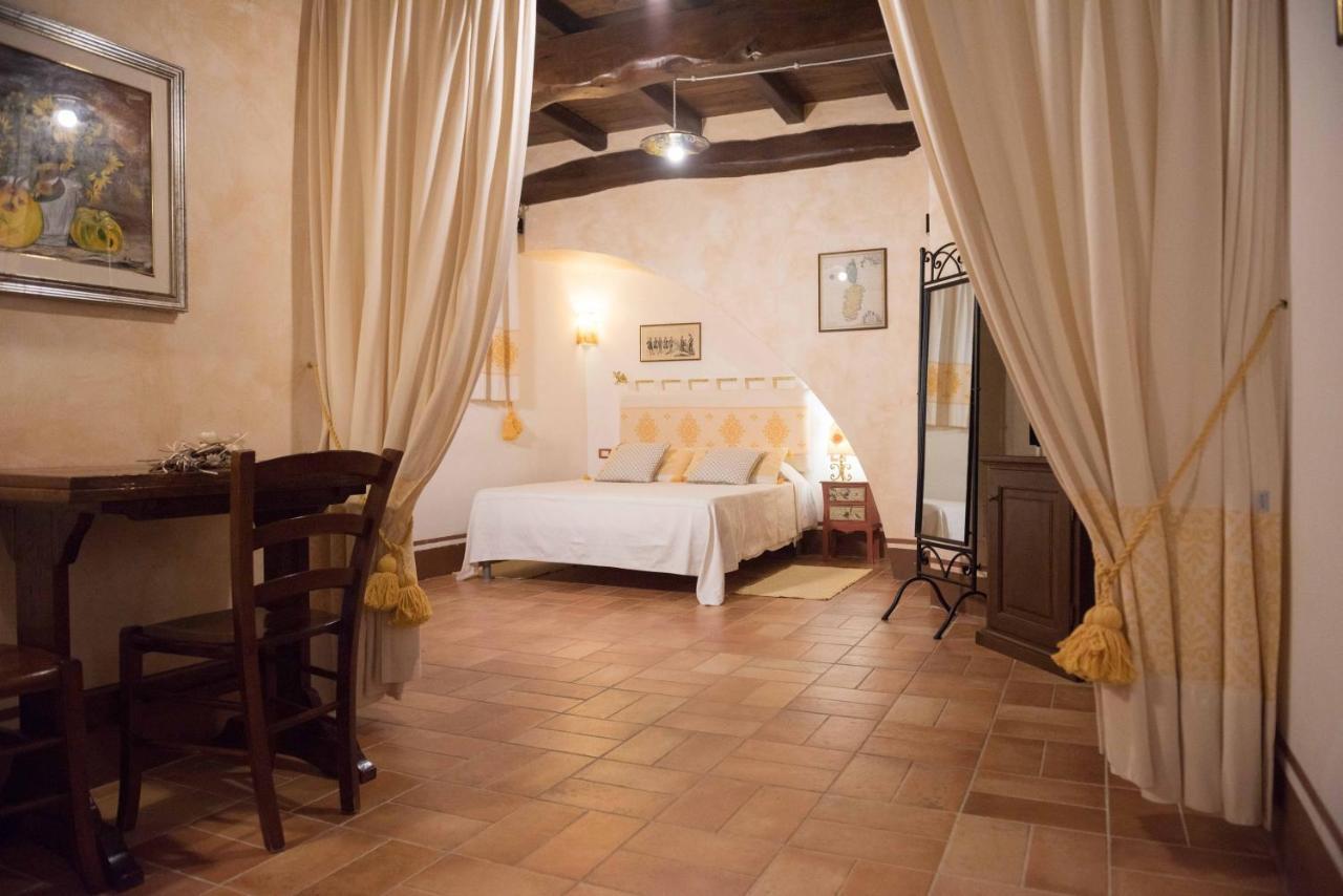 Hotel Anticos Palathos Orosei Luaran gambar