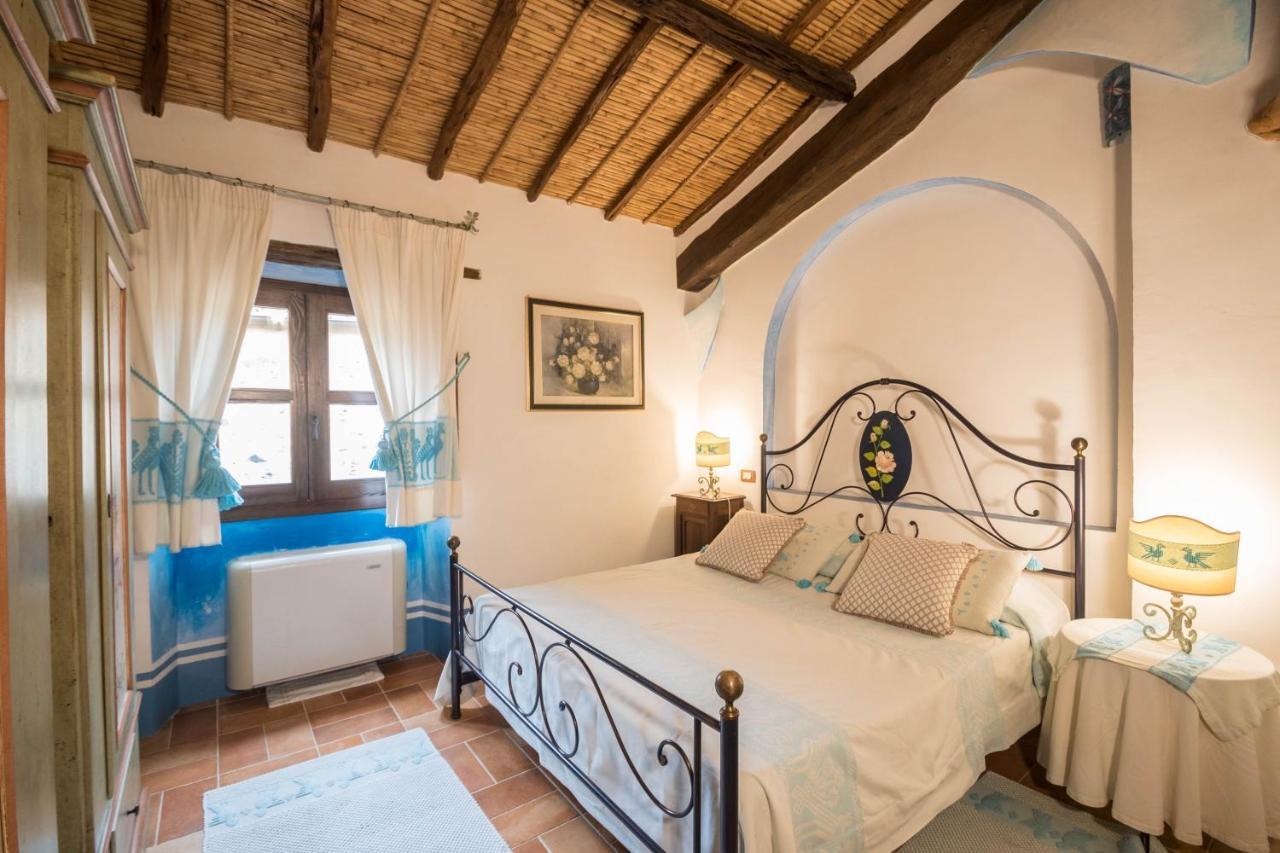 Hotel Anticos Palathos Orosei Luaran gambar